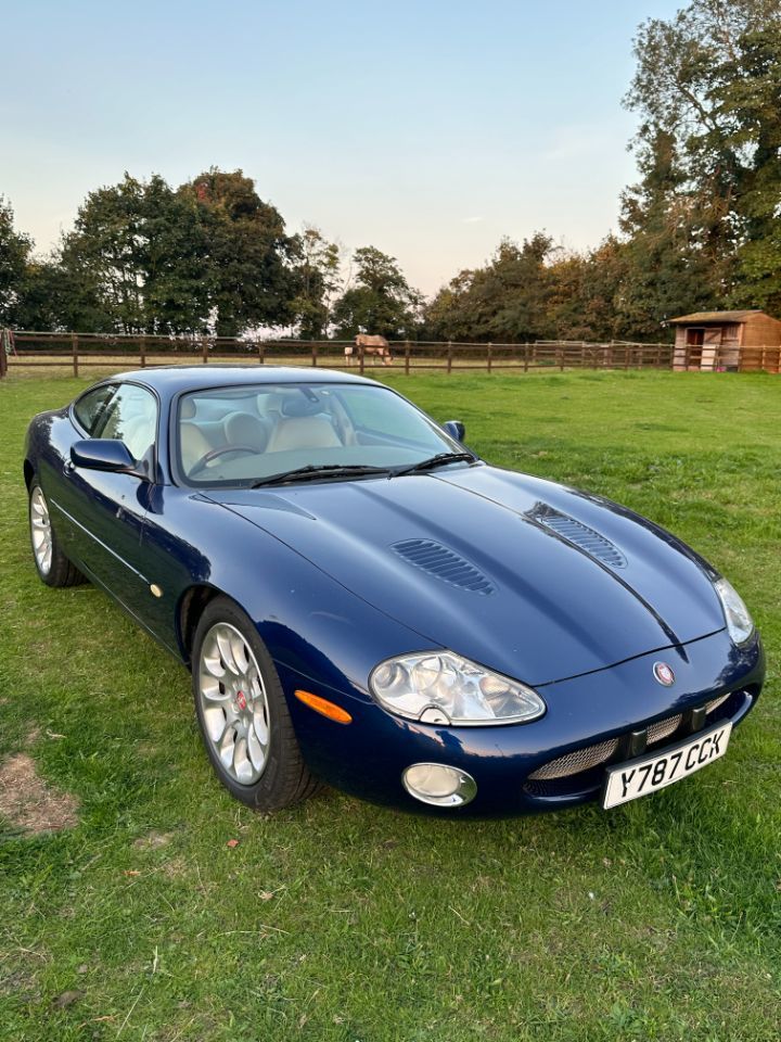 2001 Jaguar Xkr